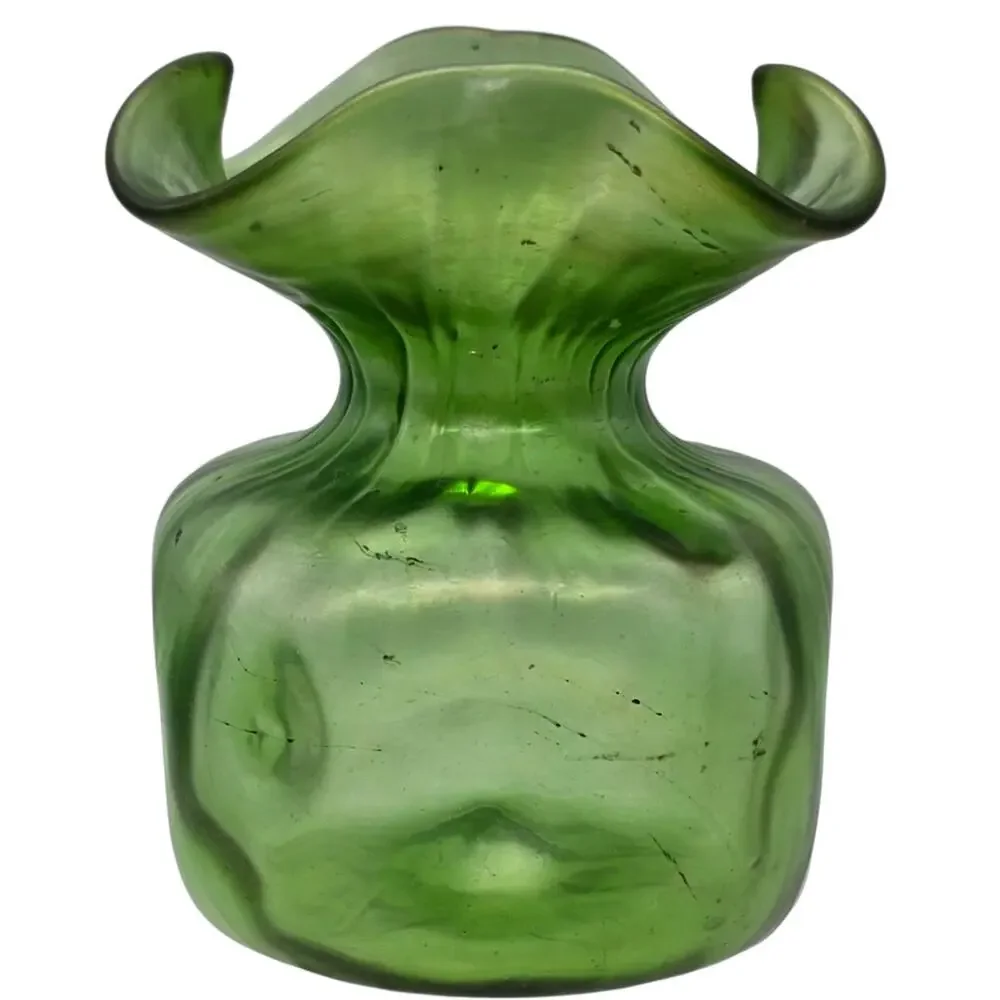 LOETZ GREEN NOVEAU CRETA RUSTICANA VASE 4 1/2